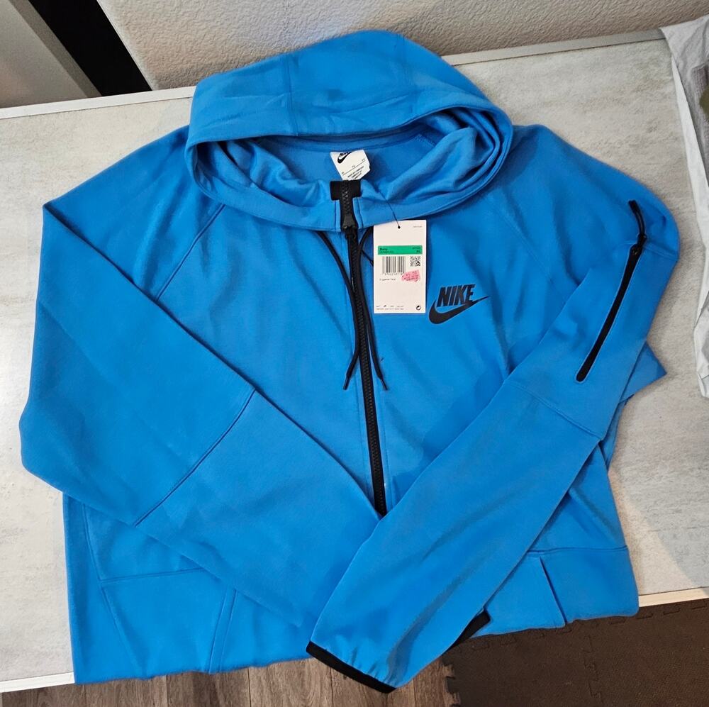 Nike Men's Sportswear Tech Fleece Full-Zip Windrunner Hoodie